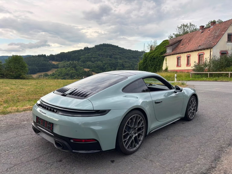 Porsche 992.2 Carrera