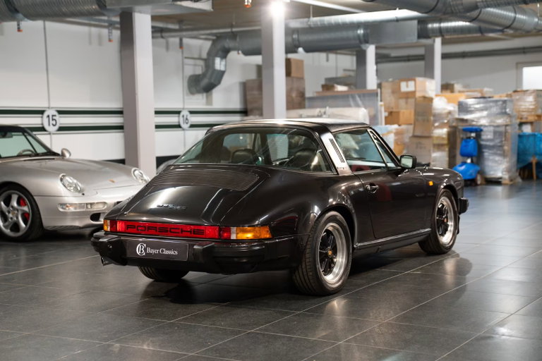 Porsche 911 SC