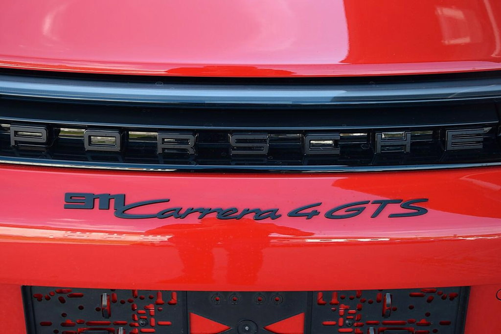 Porsche 992.2 Carrera 4 GTS