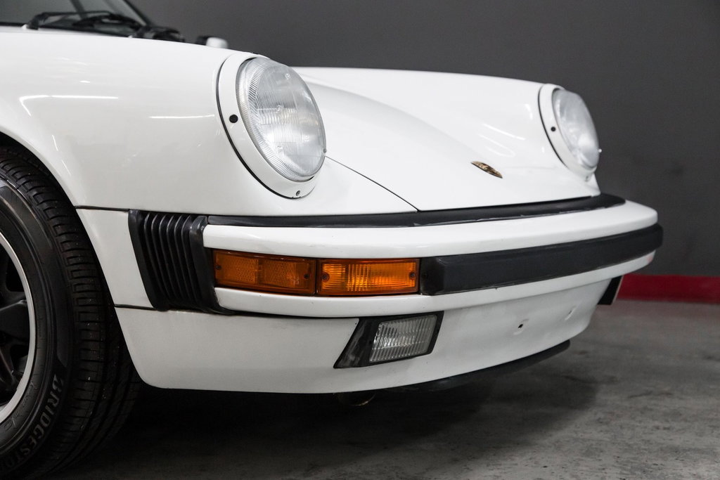 Porsche 911 Carrera 3.2 (US)