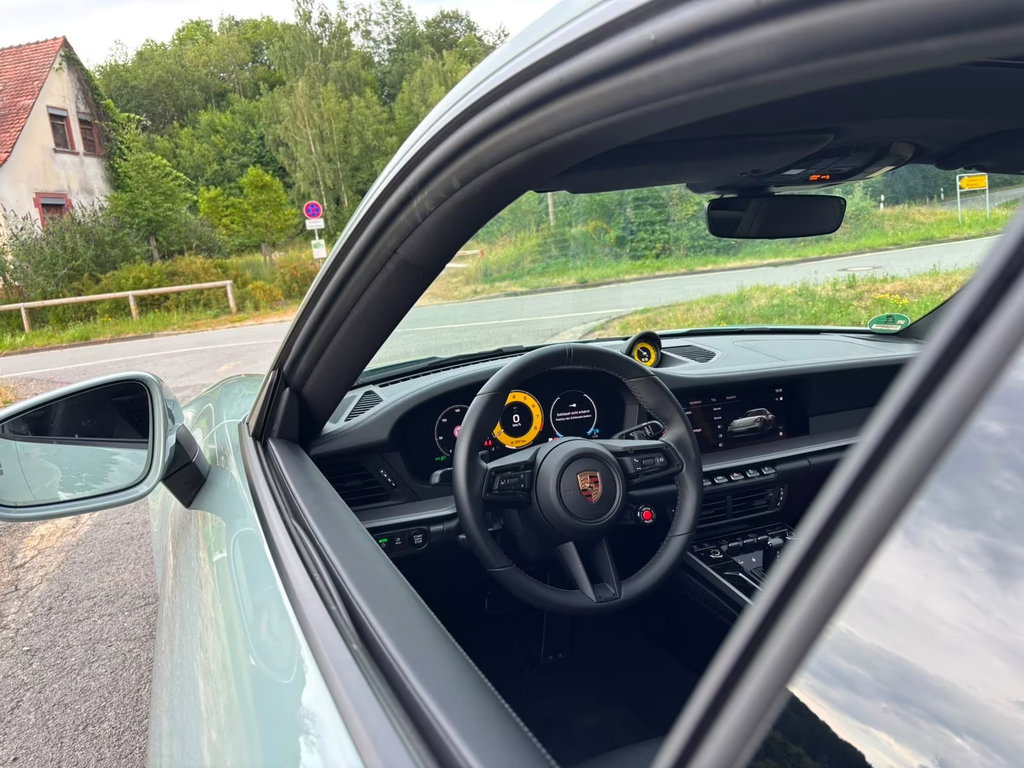 Porsche 992.2 Carrera