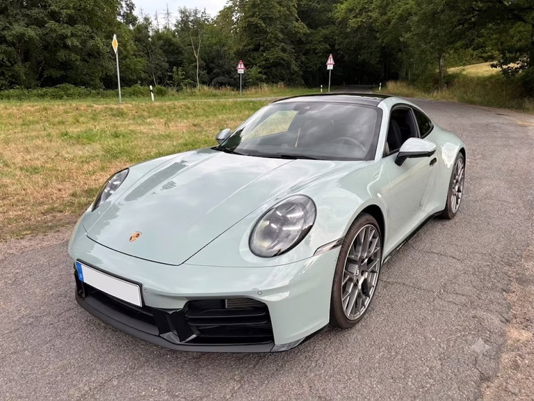 Porsche 992.2 Carrera