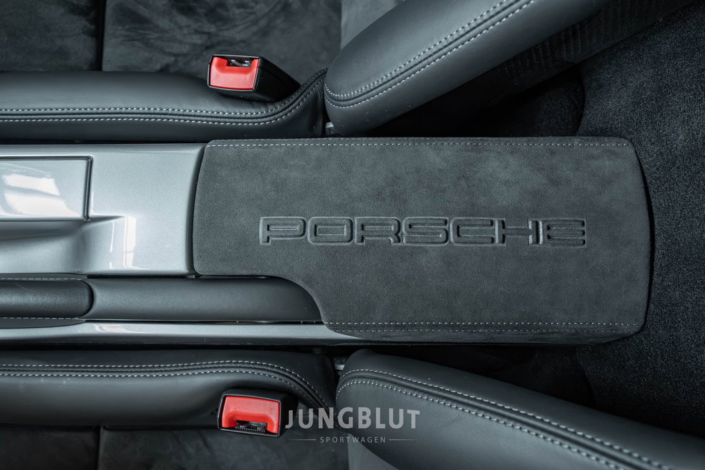 Porsche 987 Cayman R