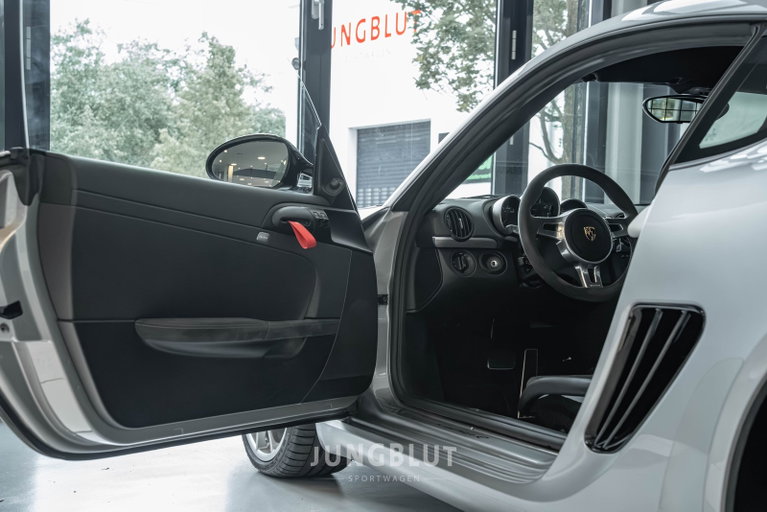 Porsche 987 Cayman R