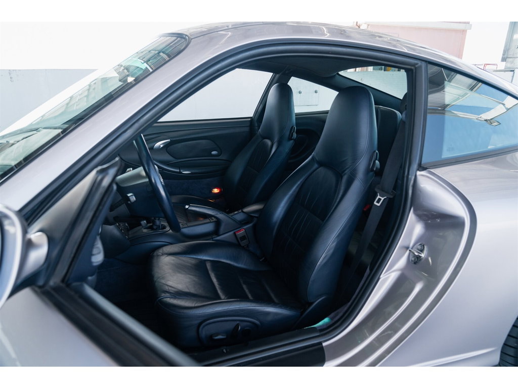 Porsche 996.2 Carrera 4S