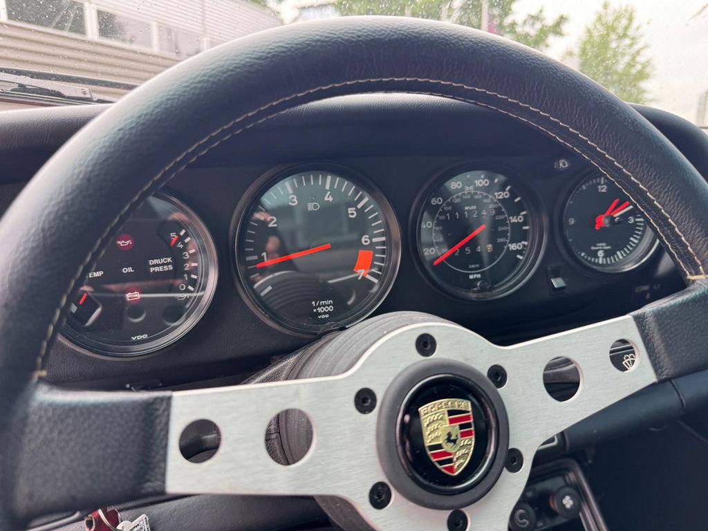 Porsche 911 Carrera 3.2 (US)