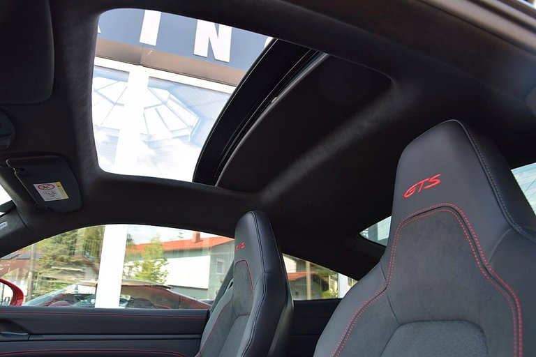 Porsche 992.2 Carrera 4 GTS