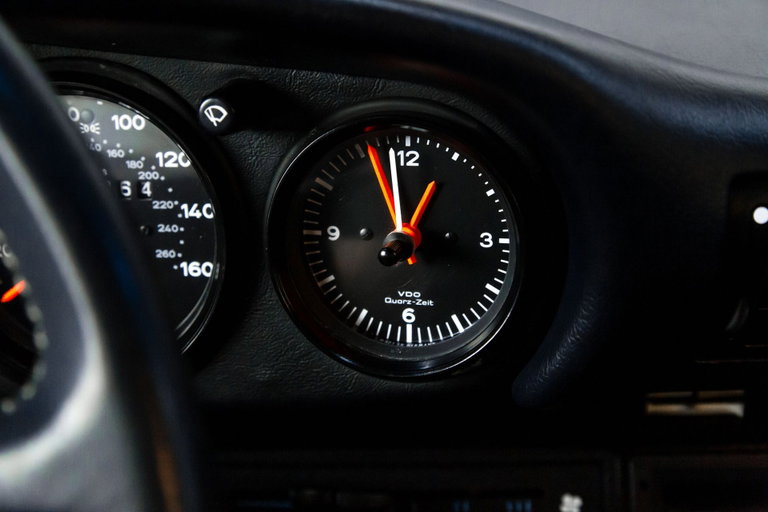 Porsche 911 Carrera 3.2 (US)