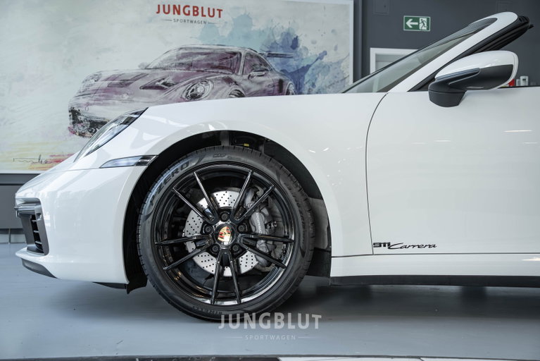 Porsche 992 Carrera