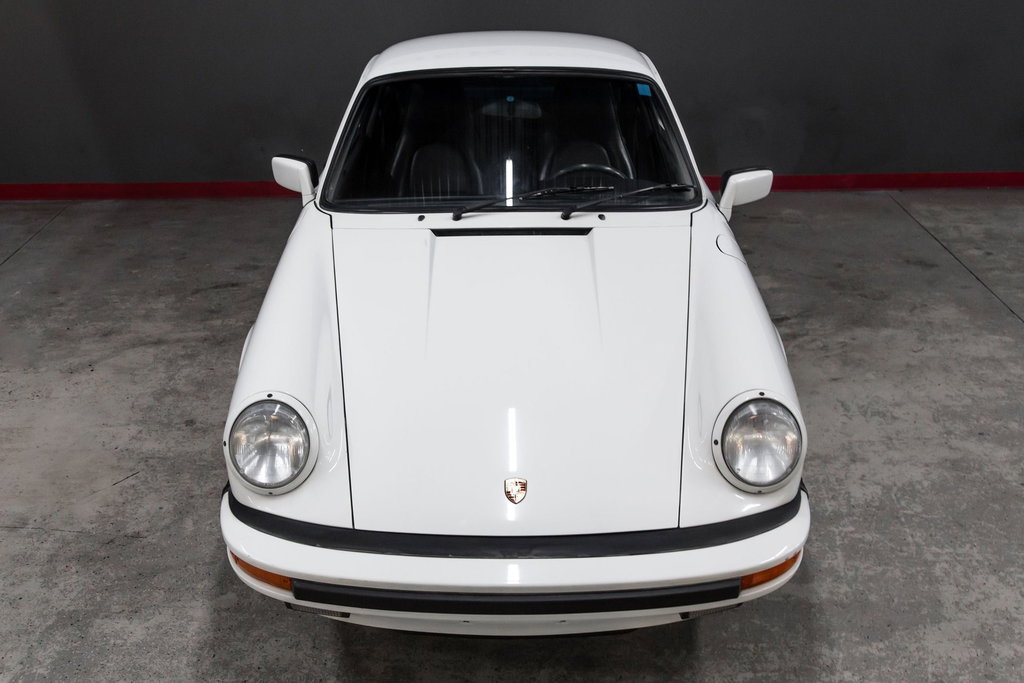 Porsche 911 Carrera 3.2 (US)