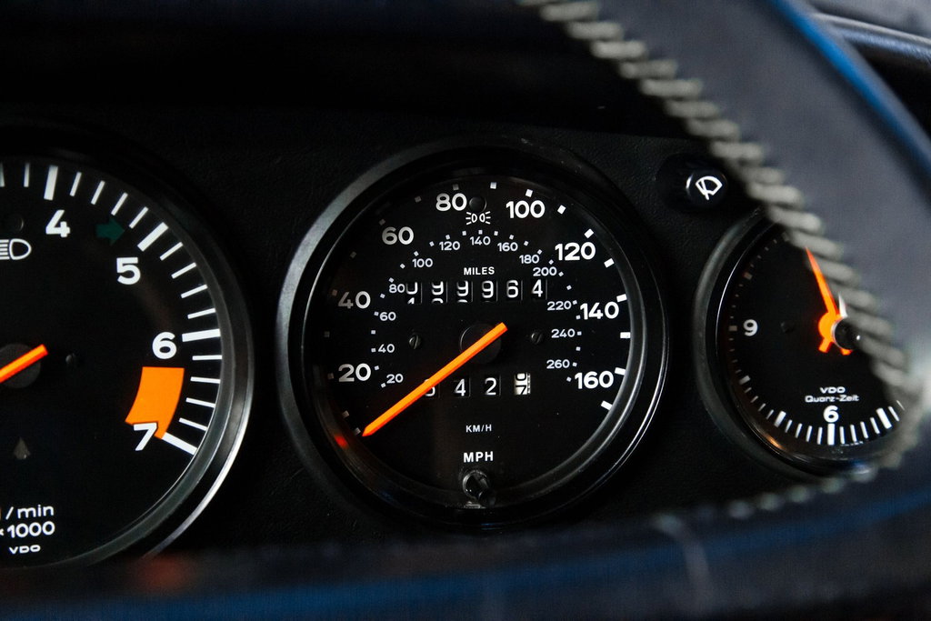 Porsche 911 Carrera 3.2 (US)