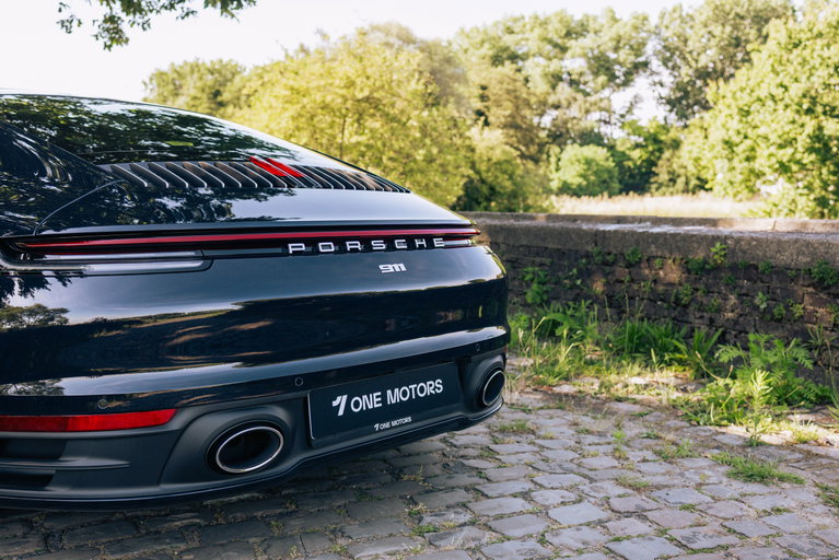 Porsche 992 Belgian Legend Edition