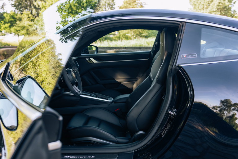 Porsche 992 Belgian Legend Edition