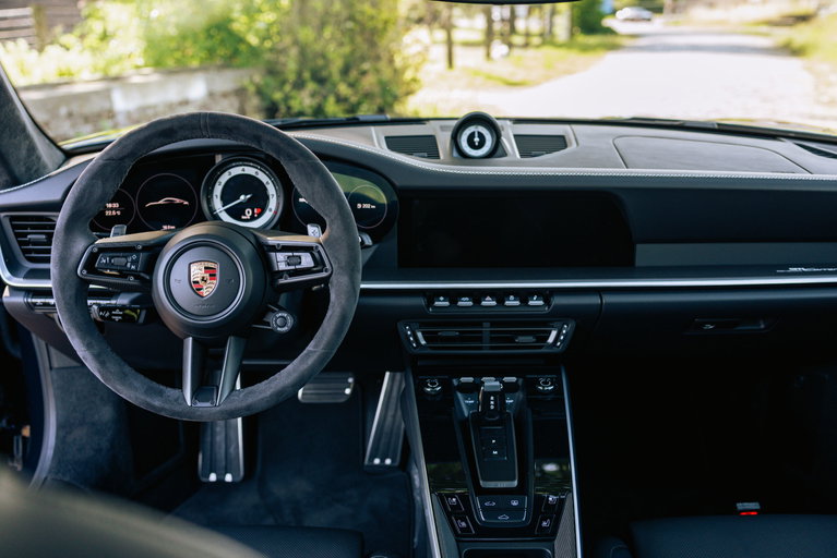 Porsche 992 Belgian Legend Edition