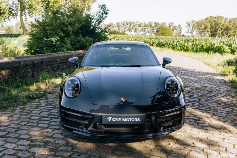 Porsche 992 Belgian Legend Edition