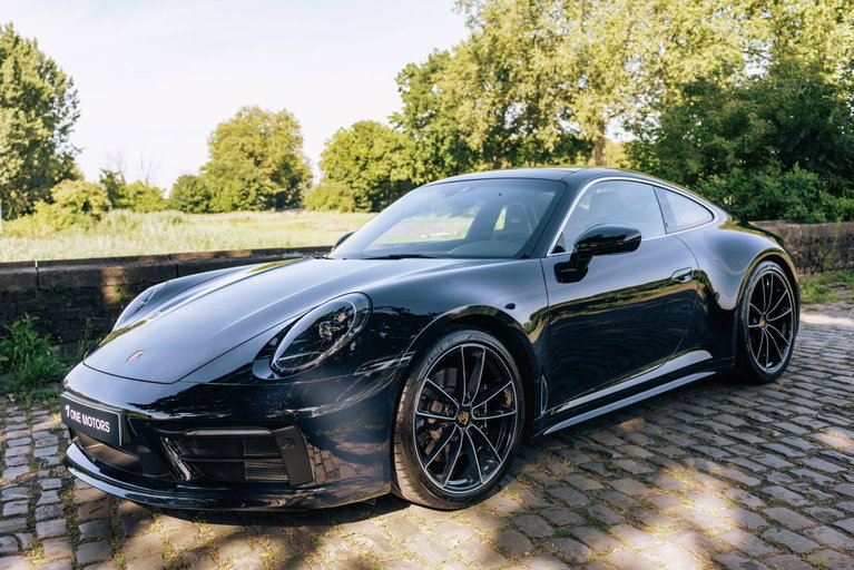 Porsche 992 Belgian Legend Edition