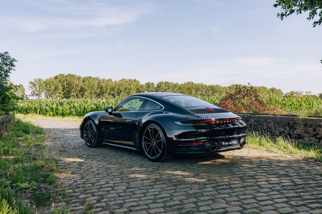 Porsche 992 Belgian Legend Edition