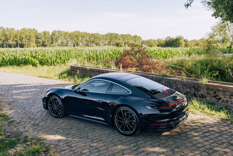 Porsche 992 Belgian Legend Edition