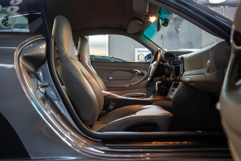 Porsche 996.2 Carrera 4S