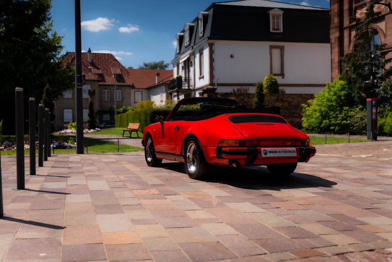 Porsche 911 Carrera 3.2