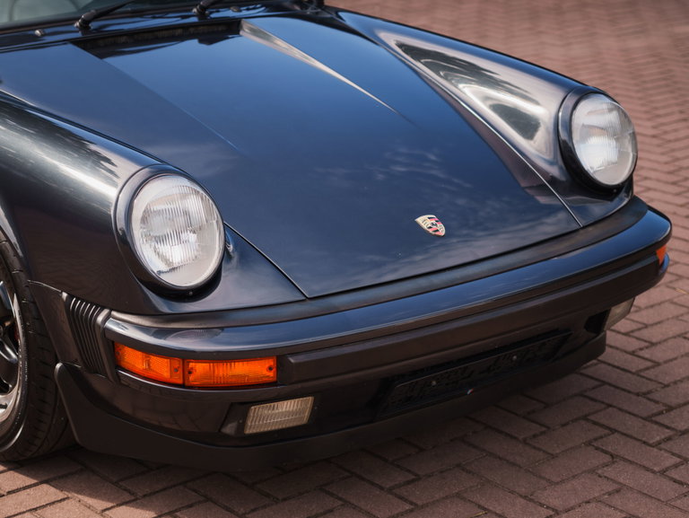 Porsche 911 Carrera 3.2 (US)