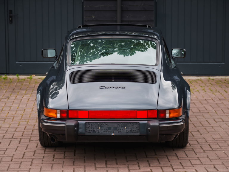 Porsche 911 Carrera 3.2 (US)