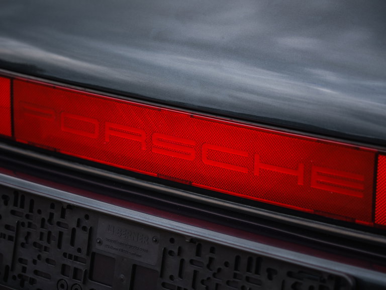 Porsche 911 Carrera 3.2 (US)