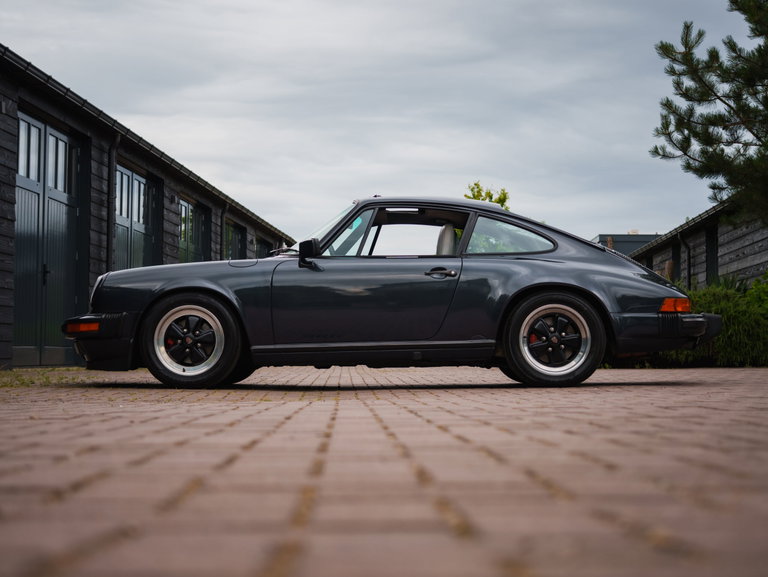 Porsche 911 Carrera 3.2 (US)