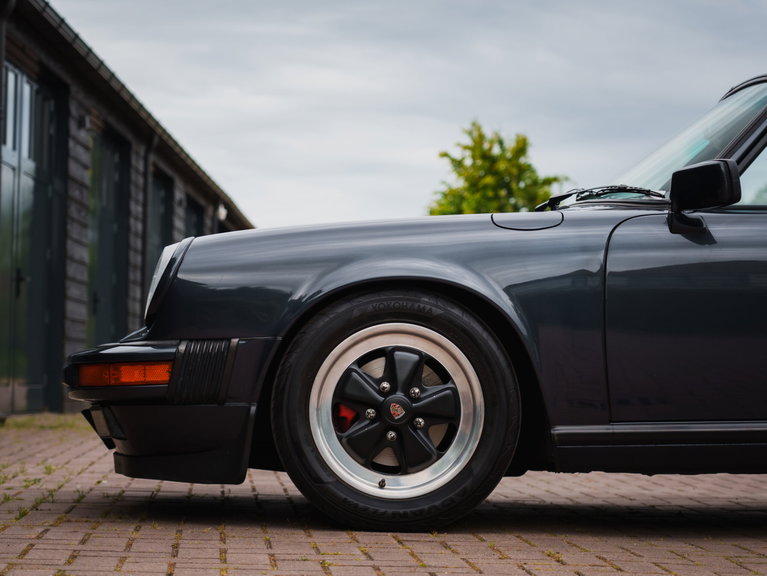 Porsche 911 Carrera 3.2 (US)