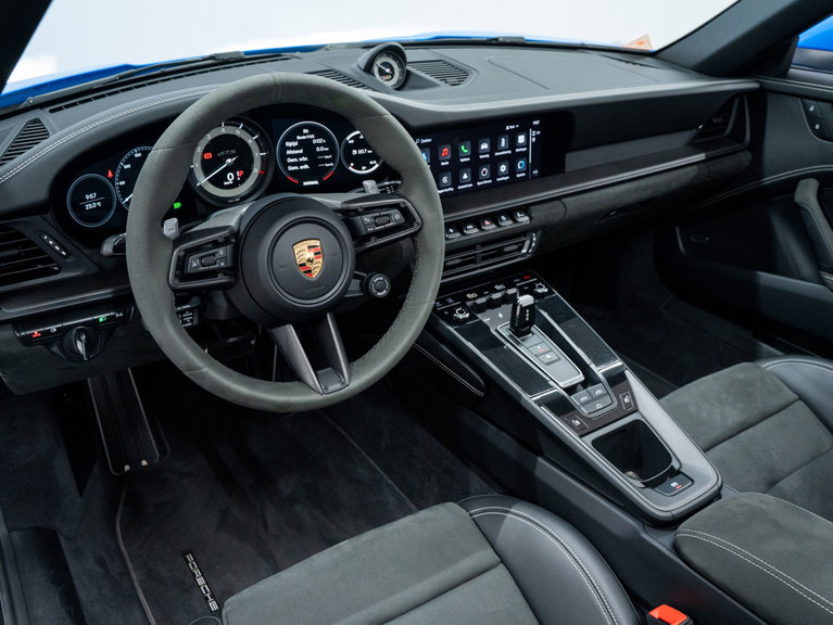 Porsche 992 Carrera GTS