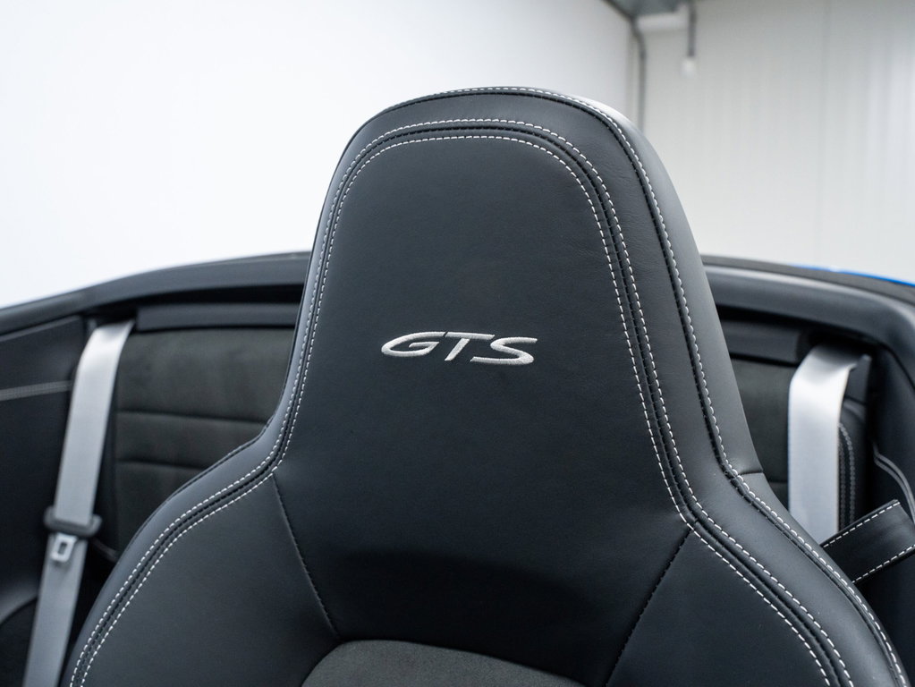 Porsche 992 Carrera GTS