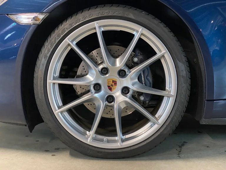 Porsche 991 Carrera 4