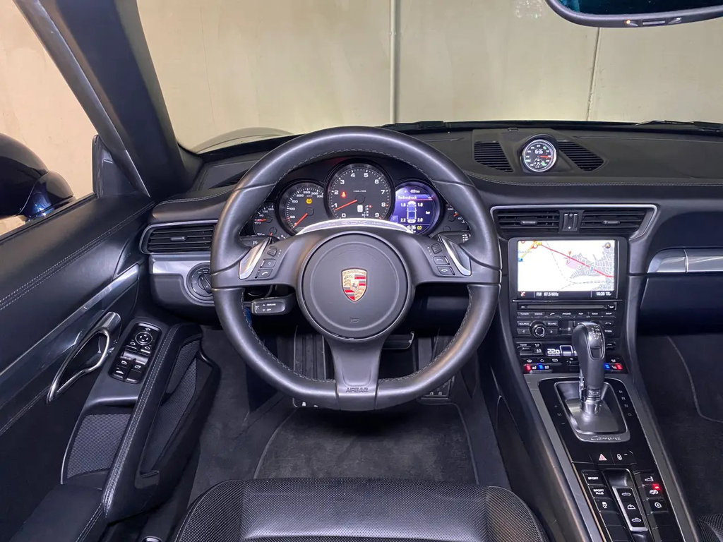 Porsche 991 Carrera 4