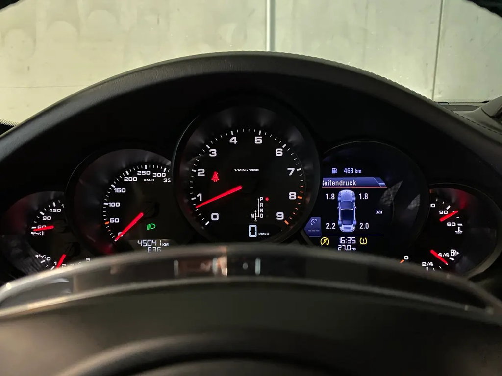 Porsche 991 Carrera 4