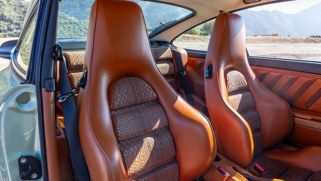 Porsche 911 Reimagined by Singer