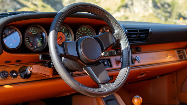 Porsche 911 Reimagined by Singer
