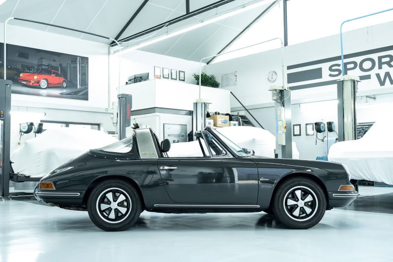 Porsche 911 T