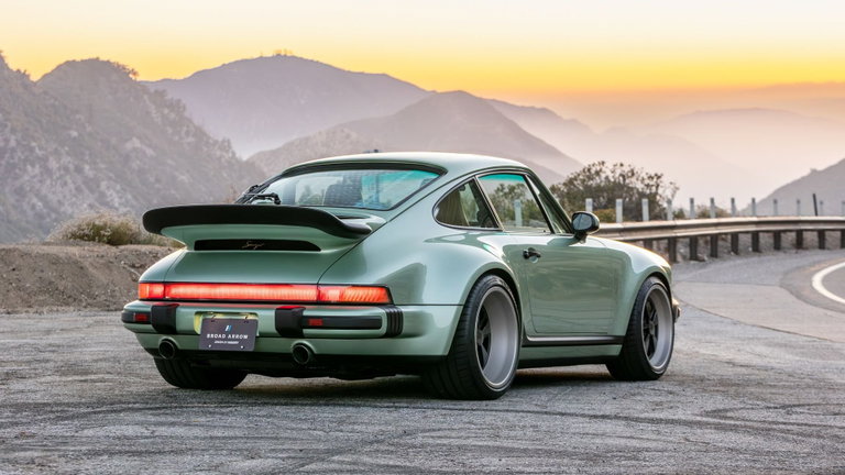Porsche 911 Reimagined by Singer