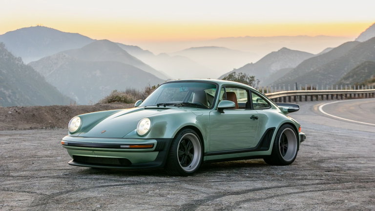 Porsche 911 Reimagined by Singer
