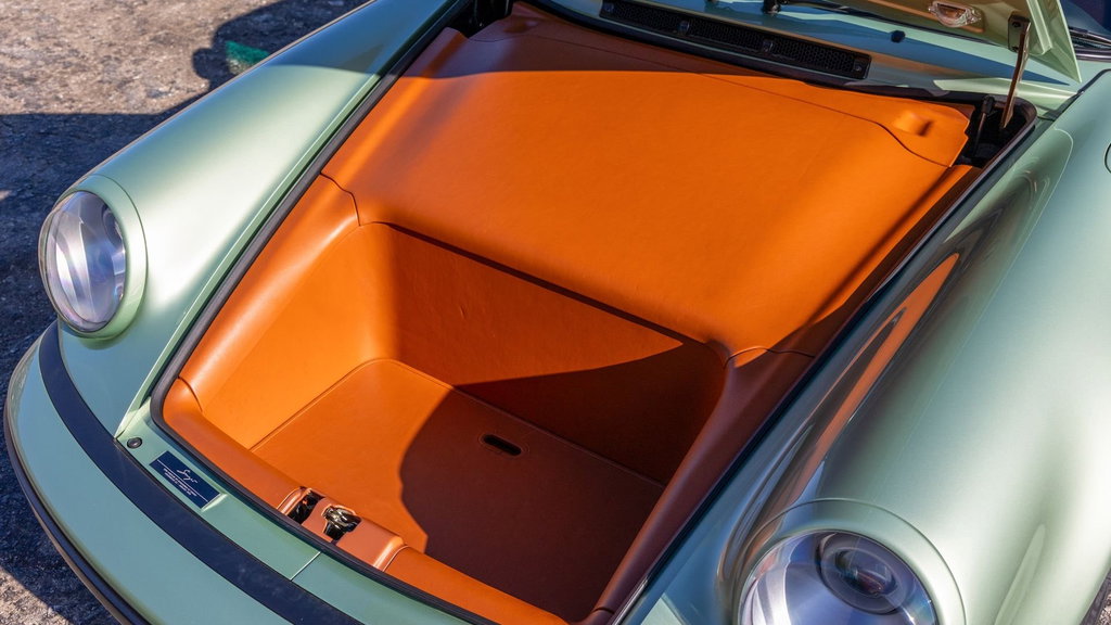 Porsche 911 Reimagined by Singer