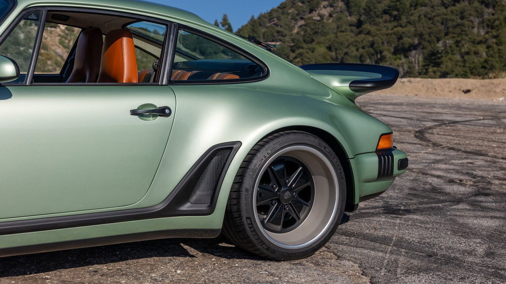 Porsche 911 Reimagined by Singer