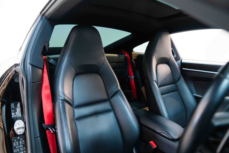 Porsche 992 Carrera S