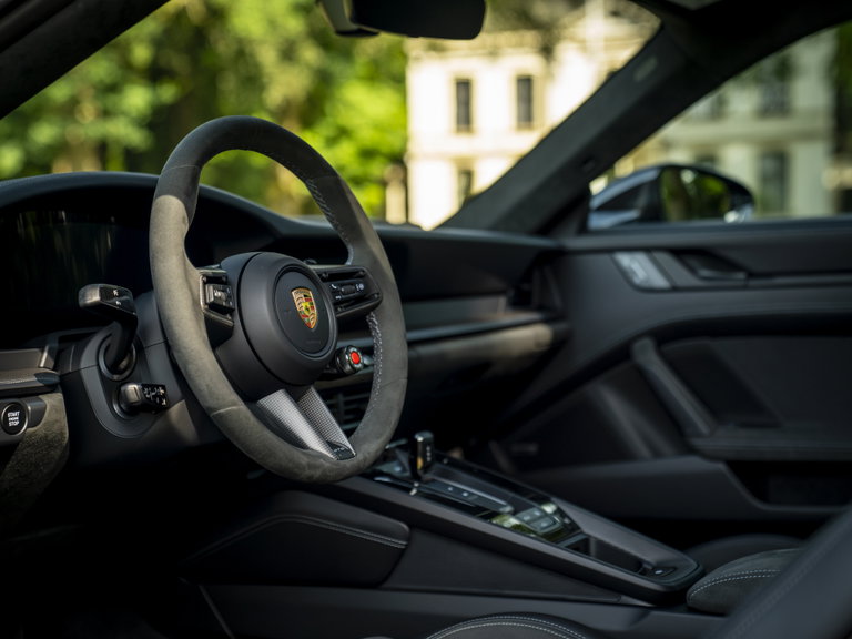 Porsche 992.2 Carrera GTS