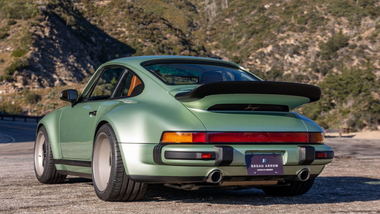 Porsche 911 Reimagined by Singer