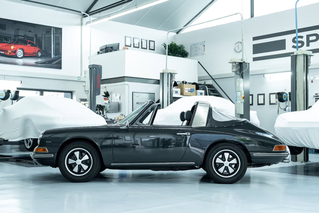 Porsche 911 T