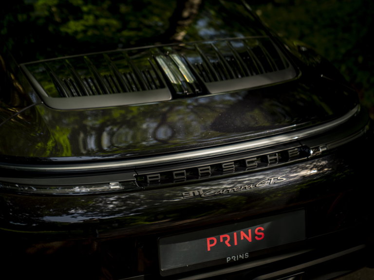 Porsche 992.2 Carrera GTS