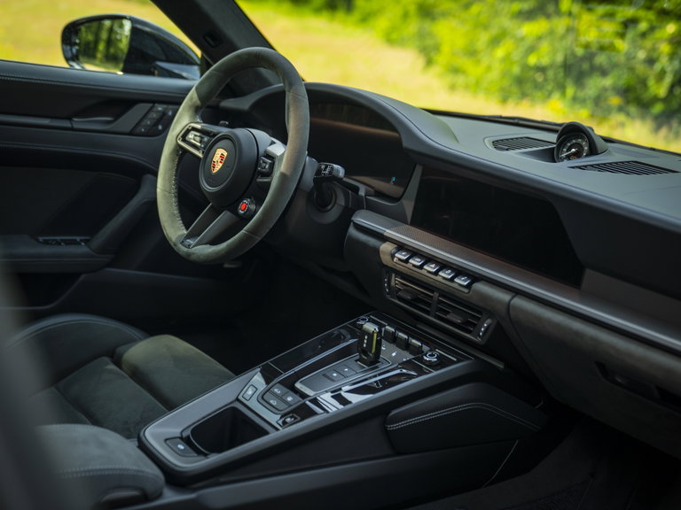 Porsche 992.2 Carrera GTS