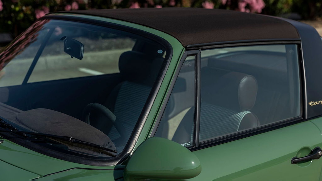 Porsche 911 Backdate