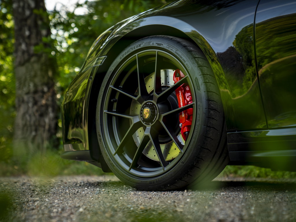 Porsche 992.2 Carrera GTS