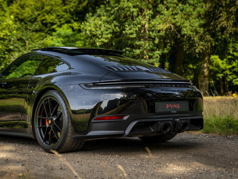 Porsche 992.2 Carrera GTS